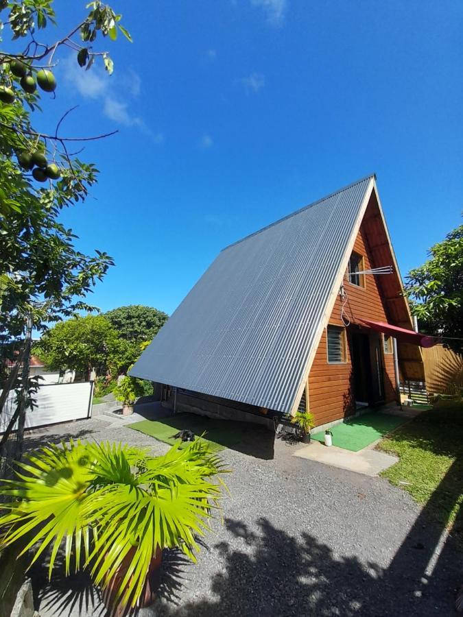 Charmant Chalet Avec Jacuzzi, L'Ile O Vert Saint Philippe Bagian luar foto