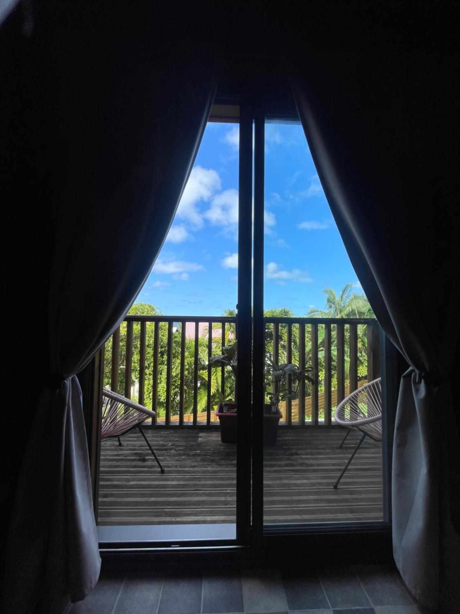 Charmant Chalet Avec Jacuzzi, L'Ile O Vert Saint Philippe Bagian luar foto